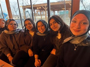 Diş Hekimliği Fakültesi Öğrenci ve Öğretim Üyelerinin Katılımıyla Atlantia At Çiftliği’nde İftar Programı Düzenlendi
